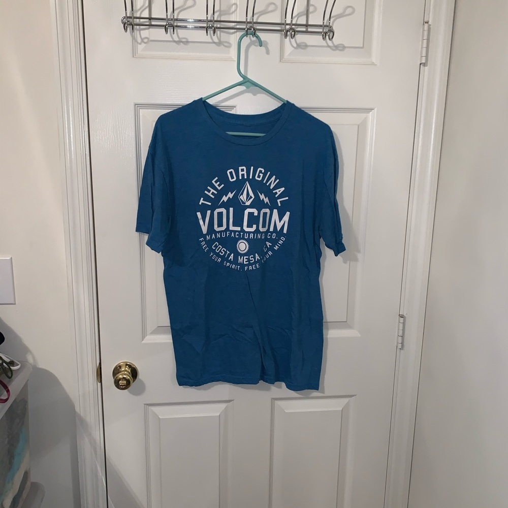 blue volcom tee